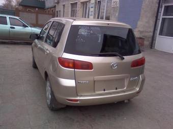 2003 Mazda Demio Wallpapers