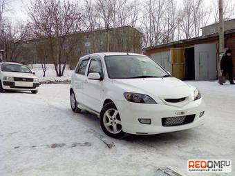 2003 Mazda Demio Pictures