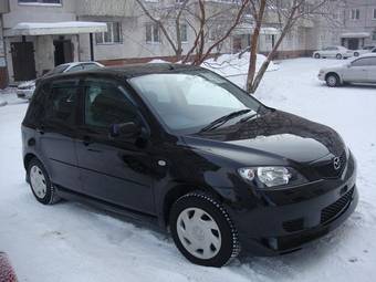 2003 Mazda Demio Pictures