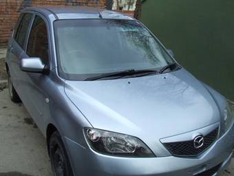 2003 Mazda Demio Pictures