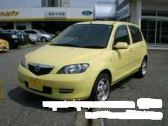 2003 Mazda Demio Photos