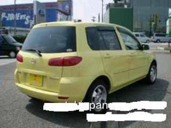 2003 Mazda Demio Photos