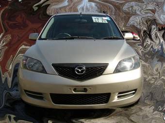 2003 Mazda Demio Photos