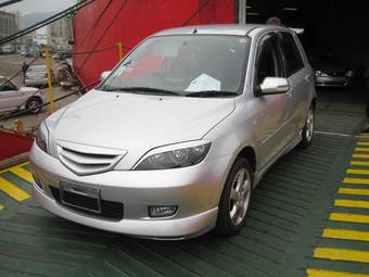 2003 Mazda Demio Pictures