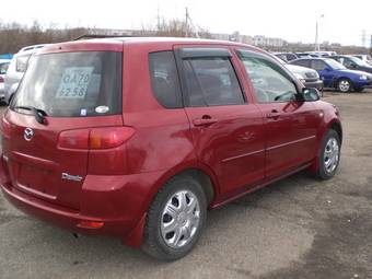 2003 Mazda Demio Pictures