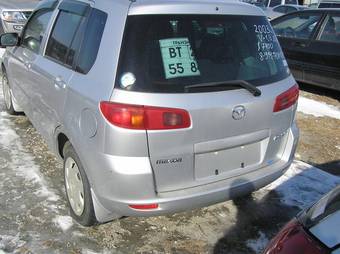 2003 Mazda Demio Images