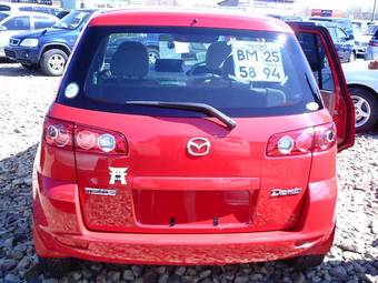 2003 Mazda Demio Pictures