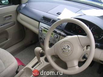 2003 Mazda Demio Pictures