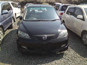 2003 Mazda Demio Pictures