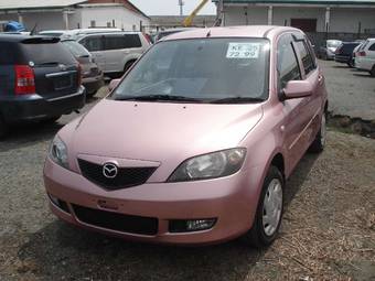 2003 Mazda Demio Pictures