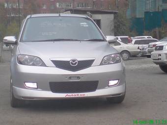 2003 Mazda Demio Pictures