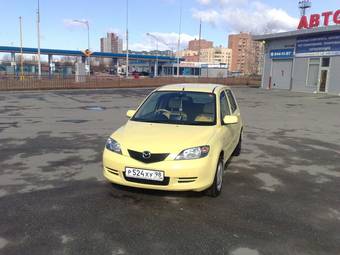 2003 Mazda Demio Photos