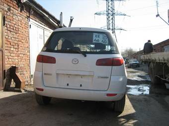 2003 Mazda Demio Photos