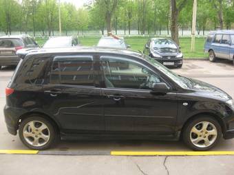2003 Mazda Demio Pics