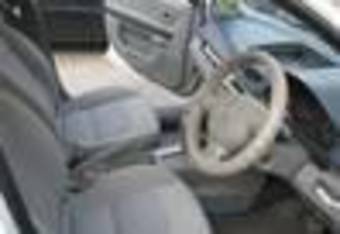 2003 Mazda Demio Photos