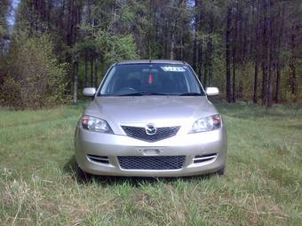 2003 Mazda Demio Images