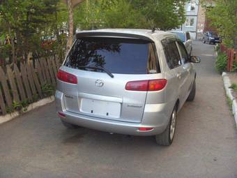 2003 Mazda Demio Photos