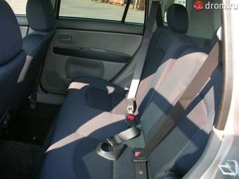 2003 Mazda Demio Photos