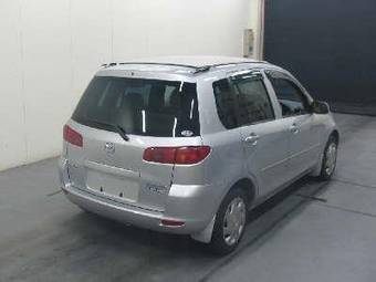 2003 Mazda Demio Photos