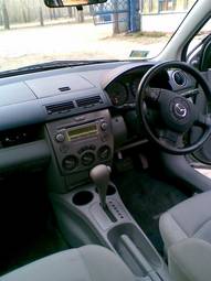 2003 Mazda Demio Wallpapers