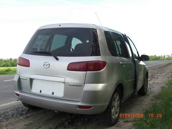 2003 Mazda Demio Pictures