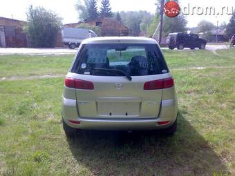 2003 Mazda Demio Images