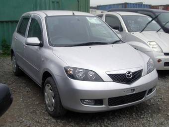 2003 Mazda Demio Pictures