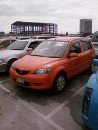 2003 Mazda Demio Pictures