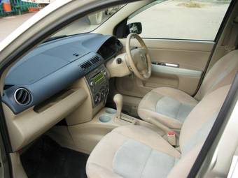 2003 Mazda Demio Pictures