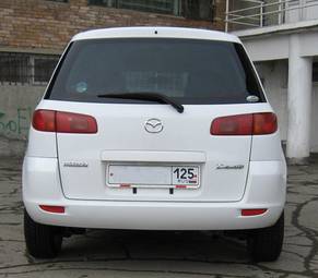 2003 Mazda Demio Pictures