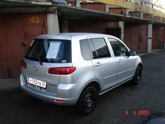 2003 Mazda Demio Pictures