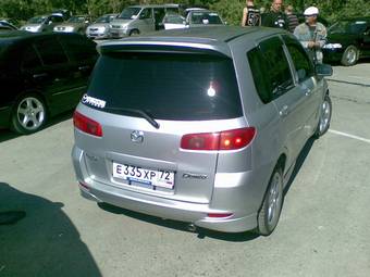 2003 Mazda Demio Pictures