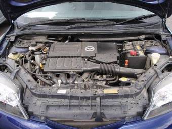 2003 Mazda Demio Images