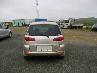 2003 Mazda Demio Pictures