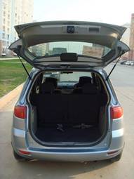 2003 Mazda Demio Pictures