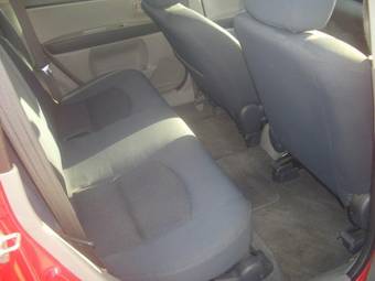 2003 Mazda Demio Pictures