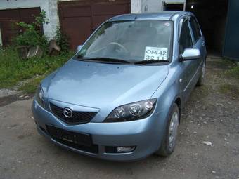 2003 Mazda Demio Pictures