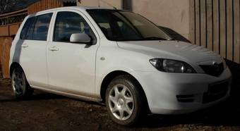 2003 Mazda Demio Pictures