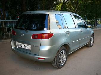 2003 Mazda Demio Pictures