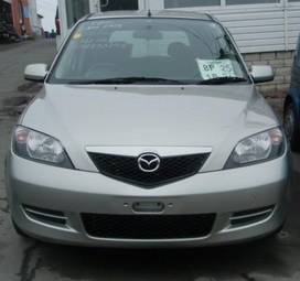 2003 Mazda Demio Photos