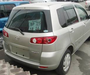 2003 Mazda Demio Photos