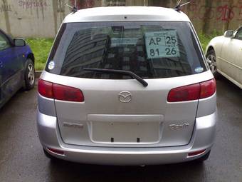 2003 Mazda Demio Photos