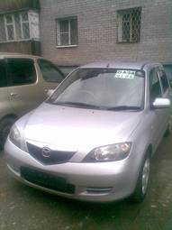 2003 Mazda Demio Pictures