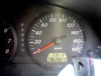 2003 Mazda Demio Images