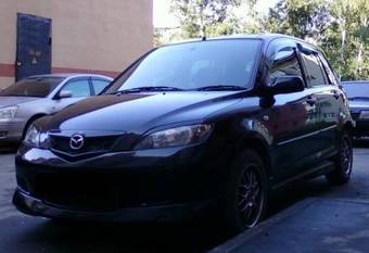 2003 Mazda Demio Images