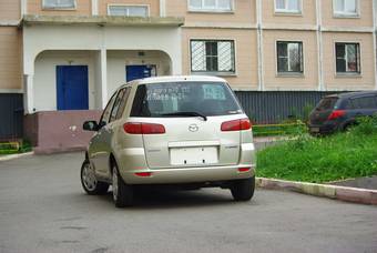 2003 Mazda Demio Photos