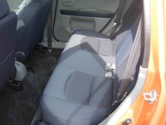 2003 Mazda Demio Photos