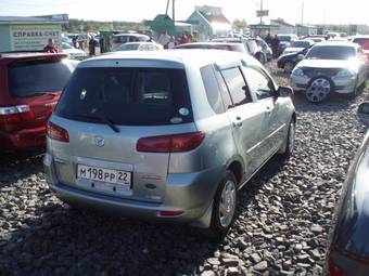 2003 Mazda Demio Photos