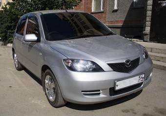 2003 Mazda Demio Pics