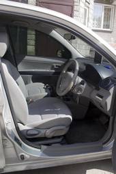 2003 Mazda Demio Photos